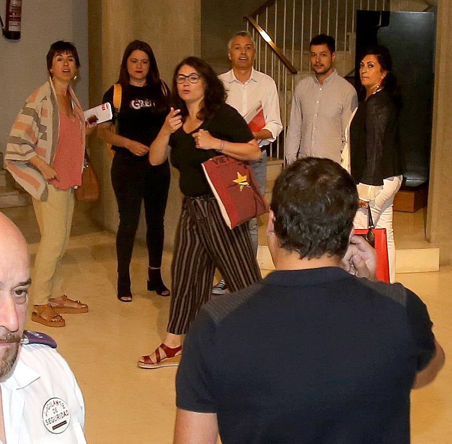 Fotos: PSOE y Unidas Podemos retoman las negociaciones