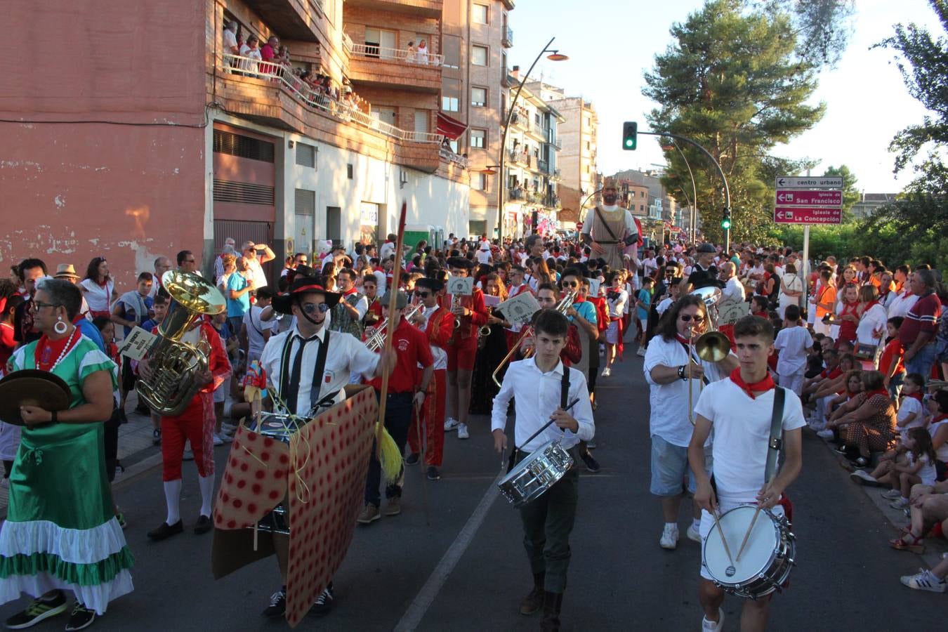 Fotos: Así ha sido el desfile de carrozas de Alfaro