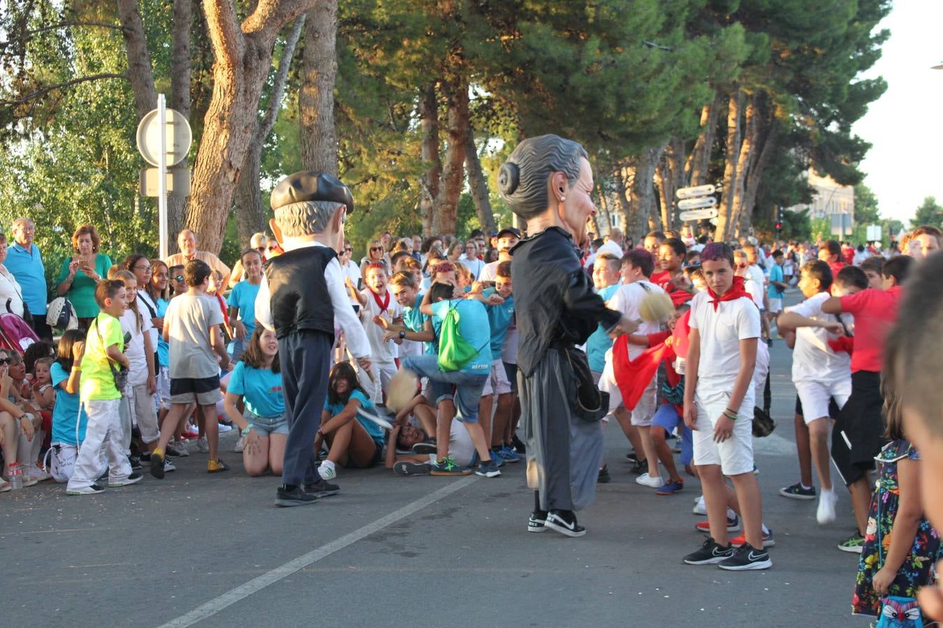 Fotos: Así ha sido el desfile de carrozas de Alfaro