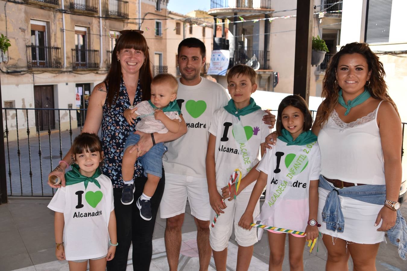 Fotos: Alcanadre arranca cinco días de fiestas