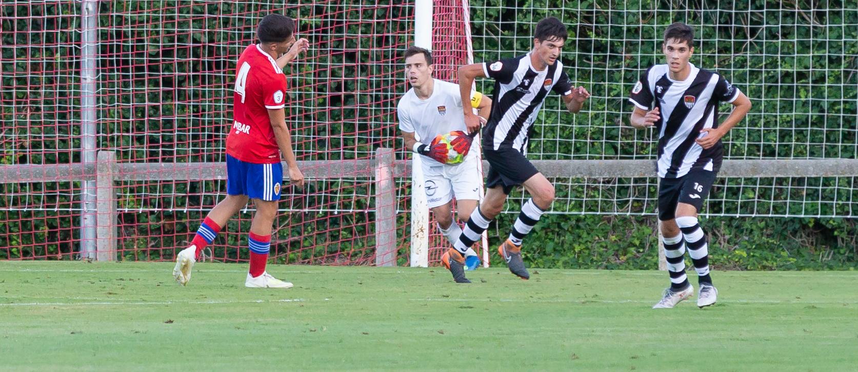 Fotos: El Haro ha perdido ante el Deportivo Aragón