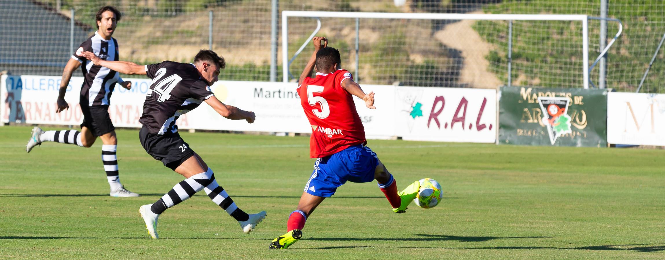 Fotos: El Haro ha perdido ante el Deportivo Aragón