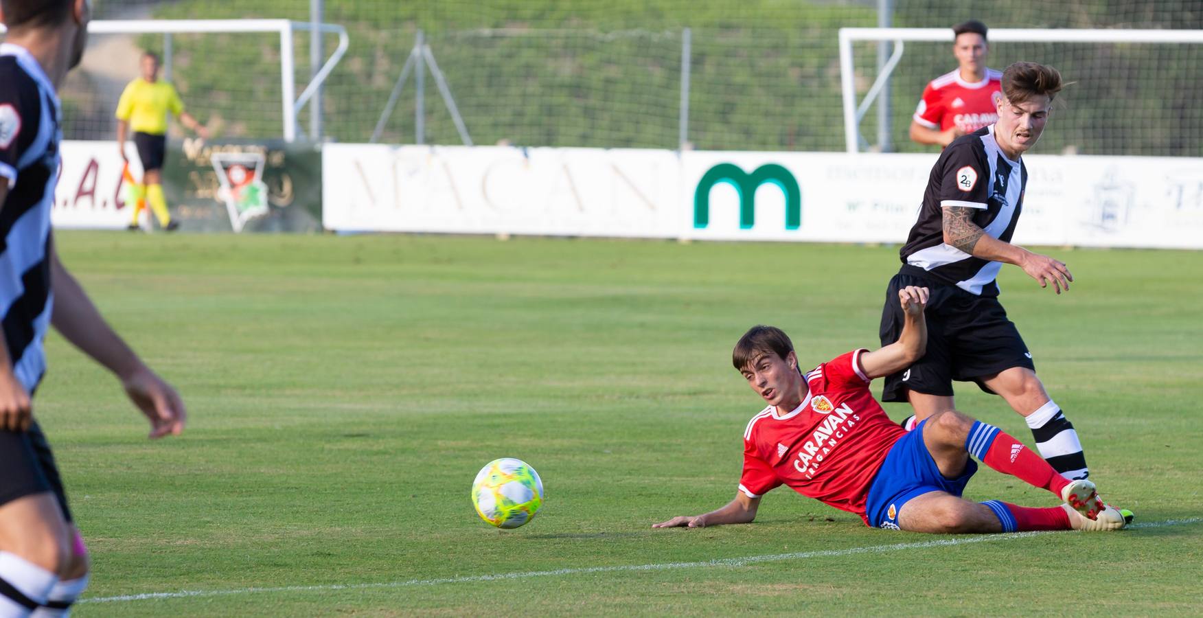 Fotos: El Haro ha perdido ante el Deportivo Aragón