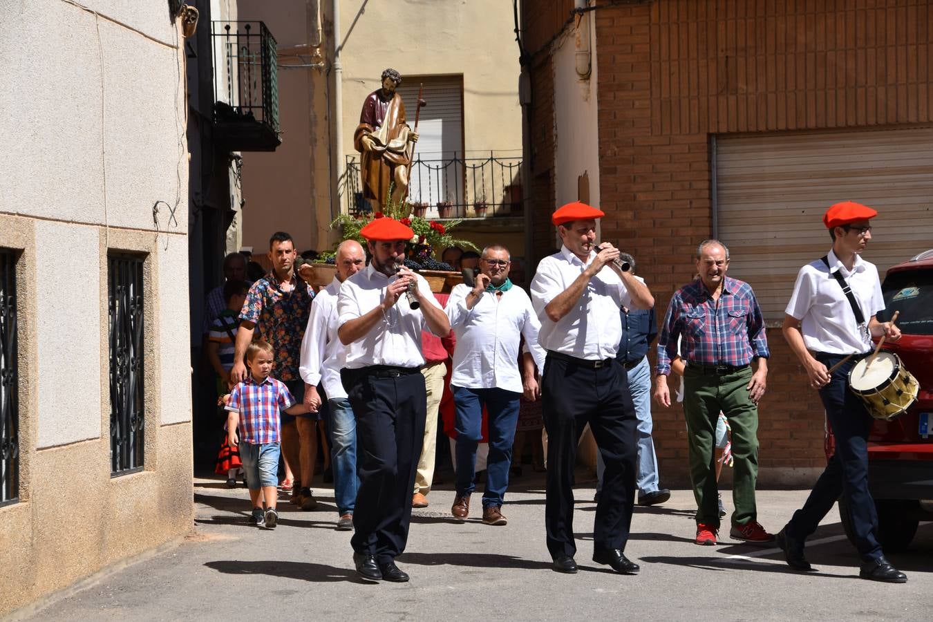 Fotos: Procesión de San Roque en Alcanadre