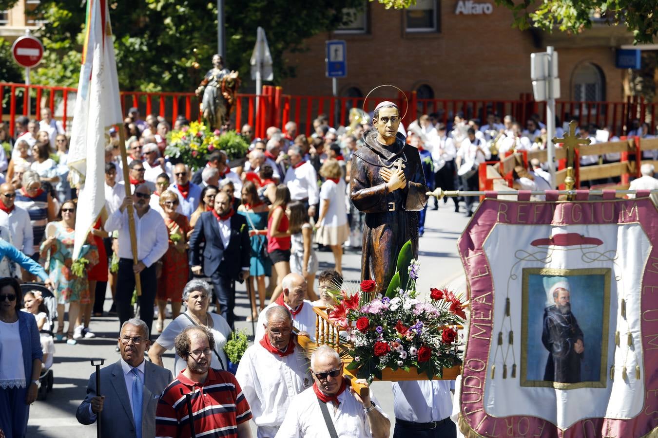 Fotos: Procesión, danzas,