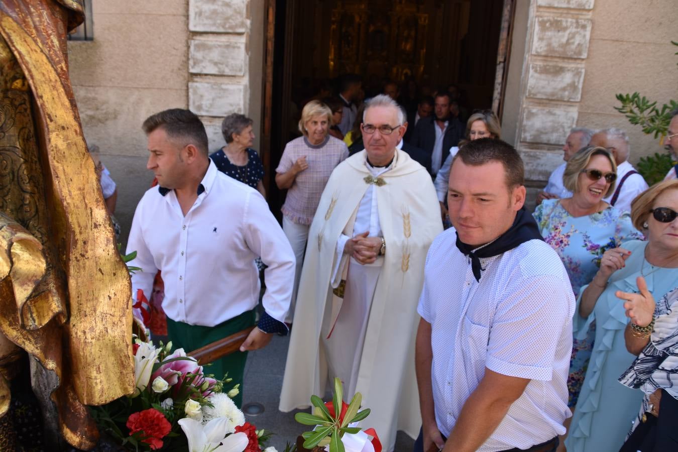 Fotos: Procesión en el día grande de las fiestas de San Roque en Tudelilla