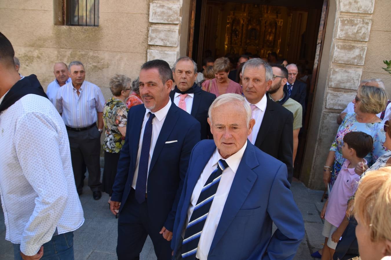 Fotos: Procesión en el día grande de las fiestas de San Roque en Tudelilla