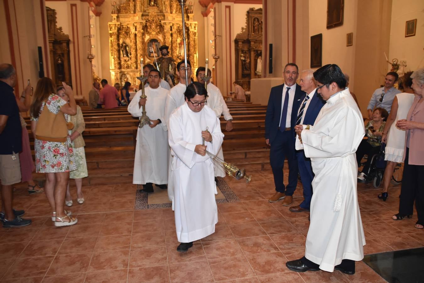 Fotos: Procesión en el día grande de las fiestas de San Roque en Tudelilla