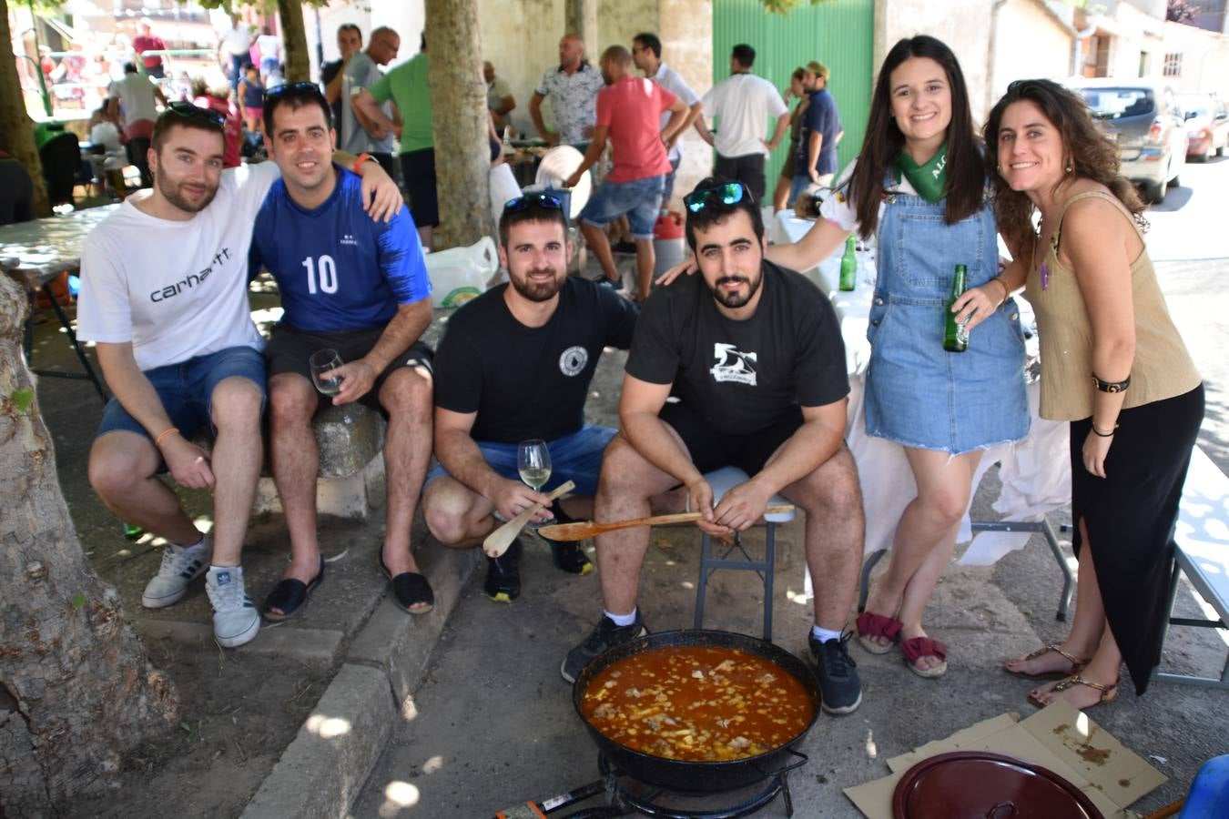 Fotos: Concurso de ranchos y tobogán de agua en las fiestas de Alcanadre