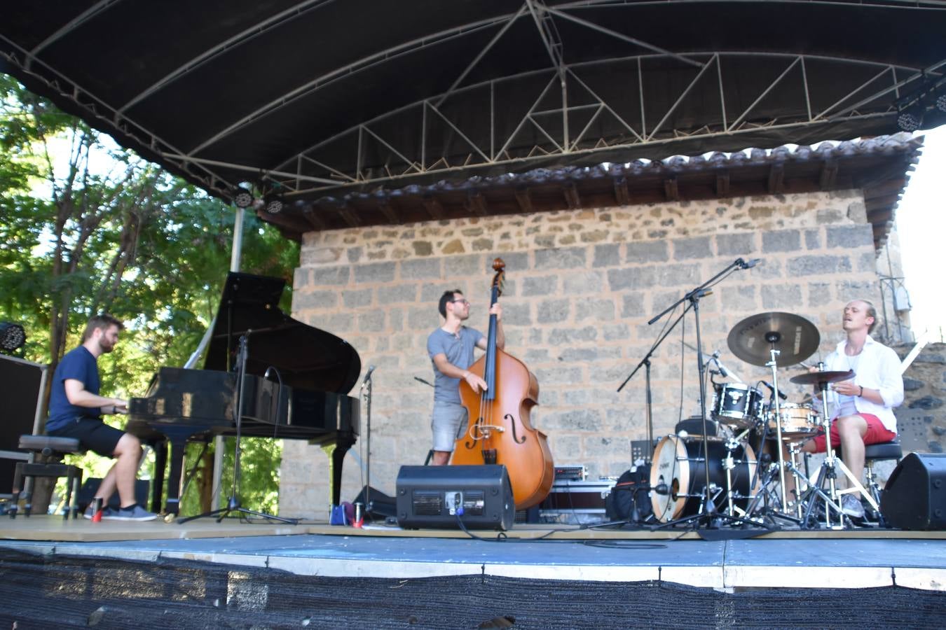 Fotos: Segunda jornada del XVI Munijazz con Magnolia Blue Quintet y MaxMantis Trio