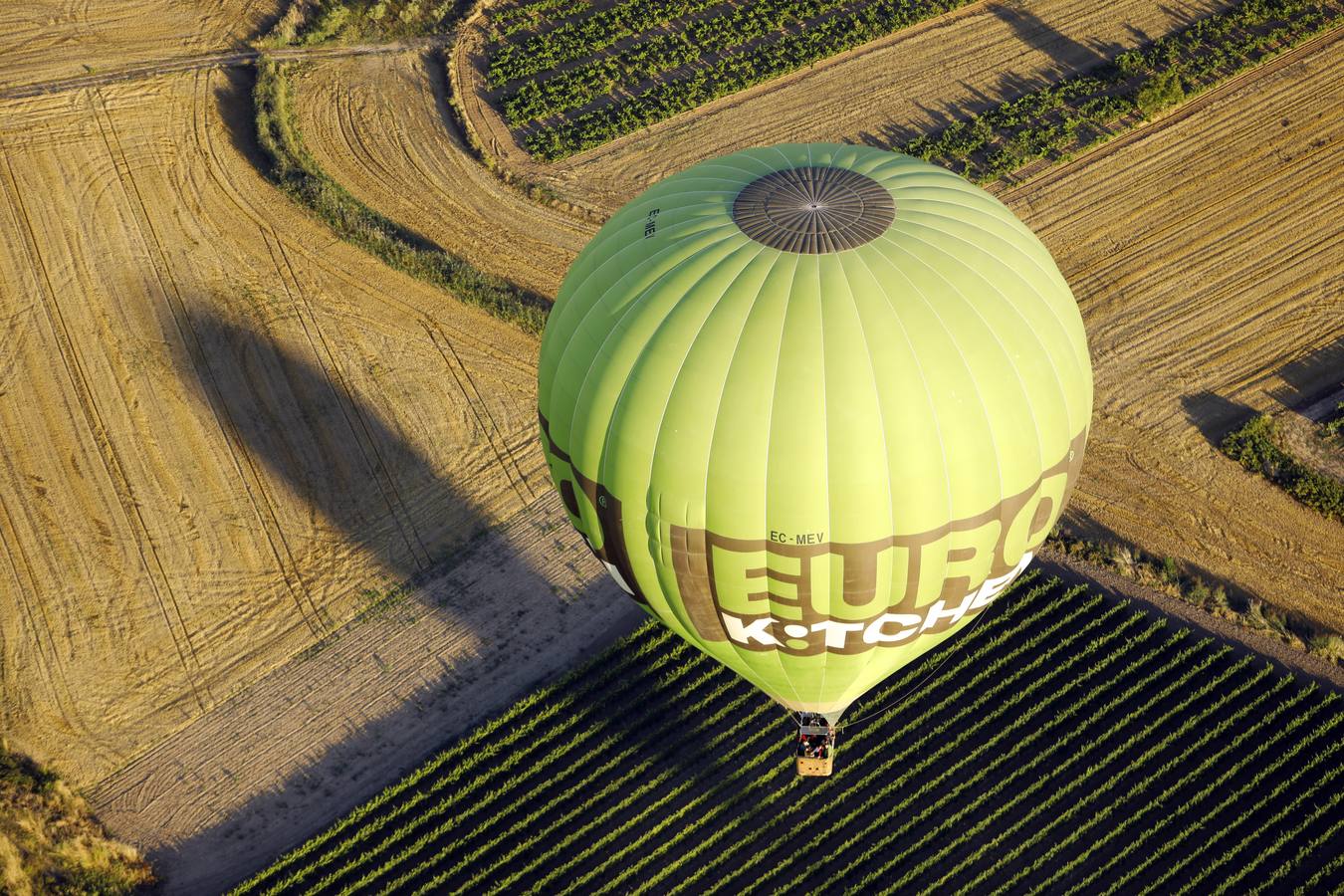 Fotos: Regata de globos aerostáticos en Haro y su comarca