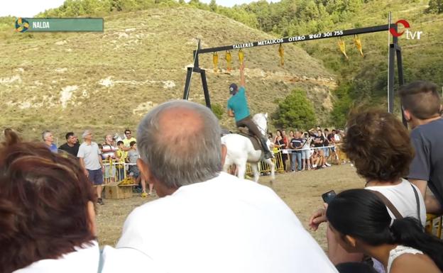 Carrera de gallos