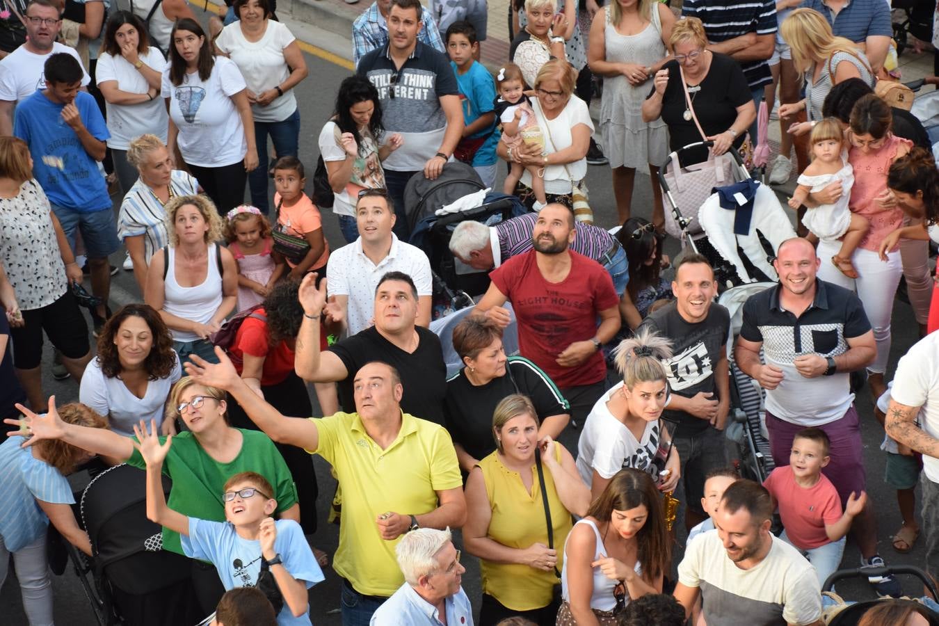 Fotos: Albelda dispara el cohete de las fiestas