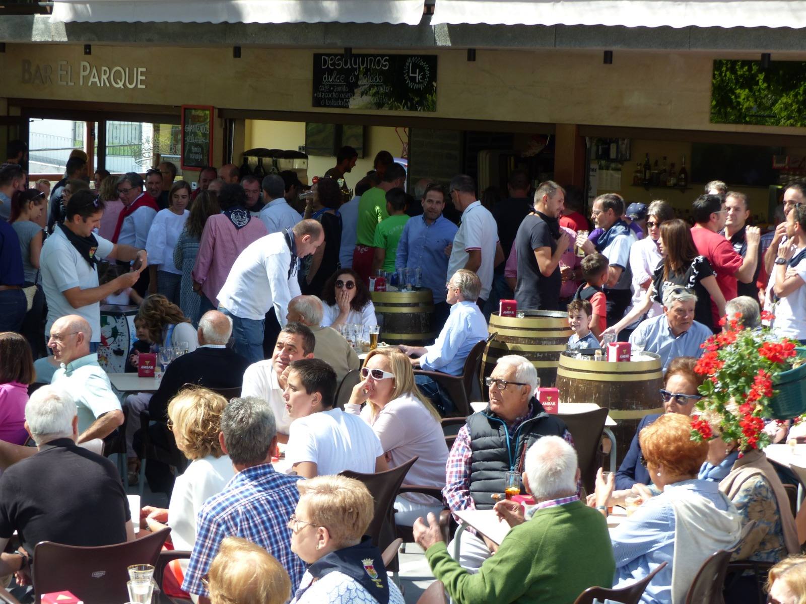 Fotos: Torrecilla honra a la Virgen de Tómalos