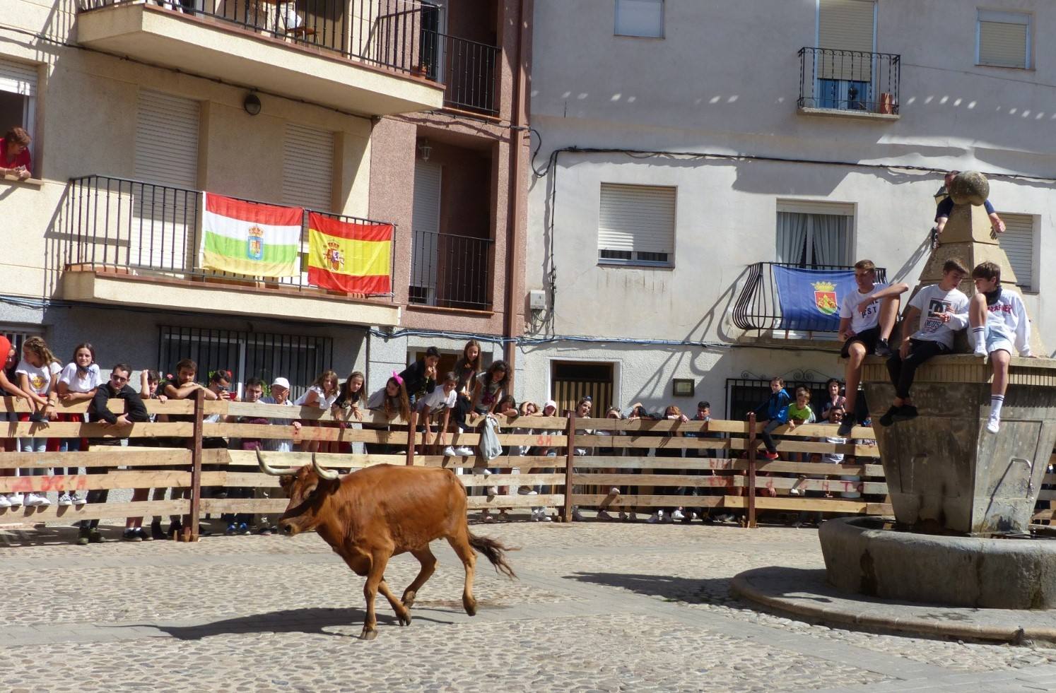 Fotos: Torrecilla honra a la Virgen de Tómalos