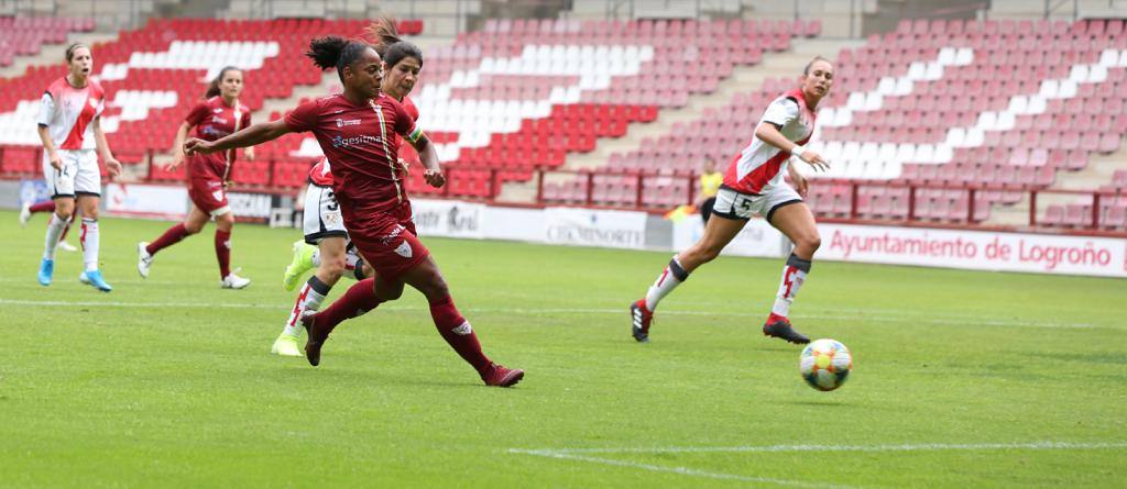 Fotos: Triunfo del EDF en su estreno