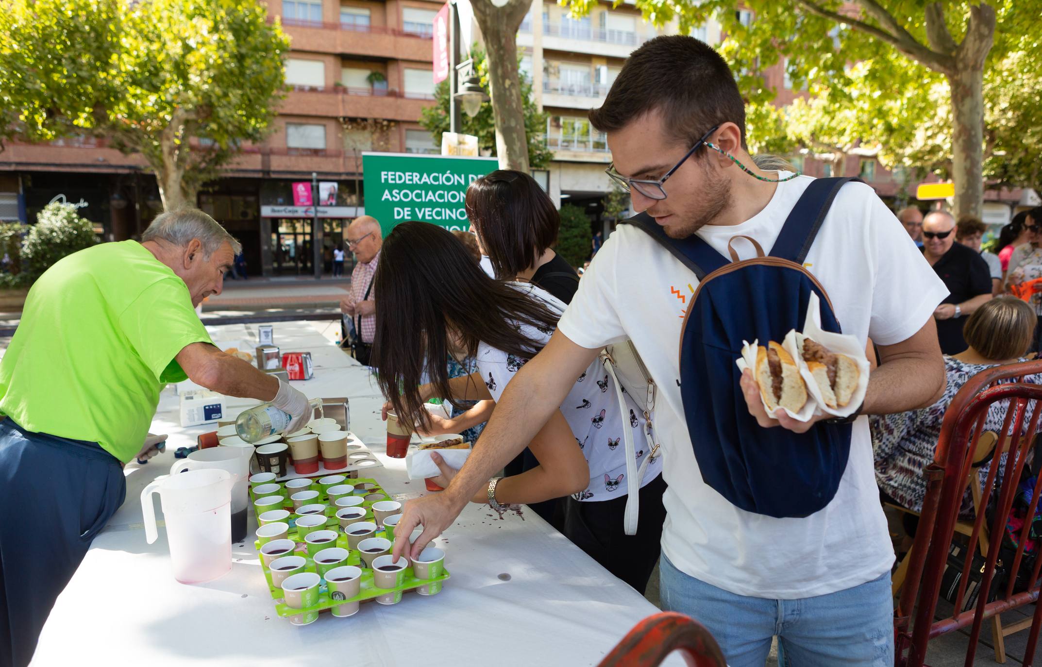 Fotos: Logroño celebra el Día del Vecino