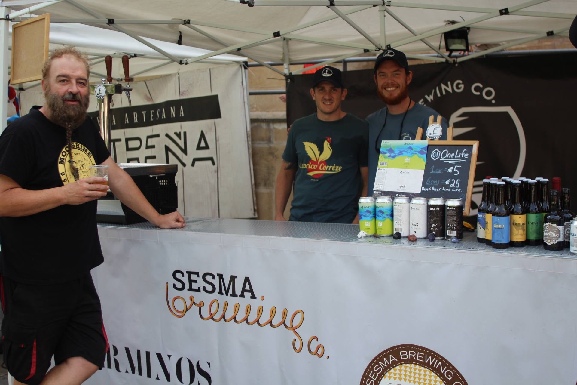 Fotos: Lardero acoge la Feria de la Cerveza Artesana