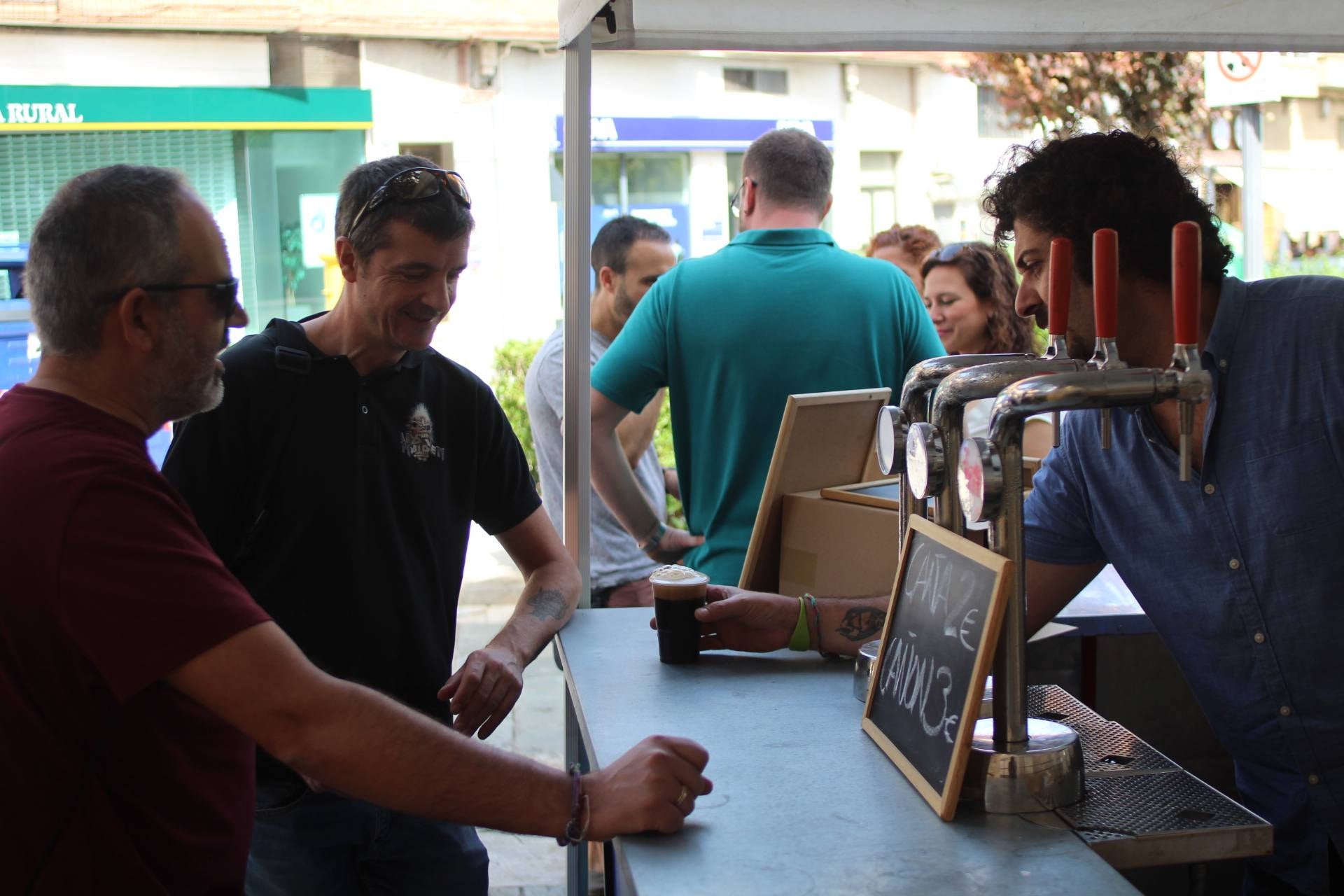 Fotos: Lardero acoge la Feria de la Cerveza Artesana