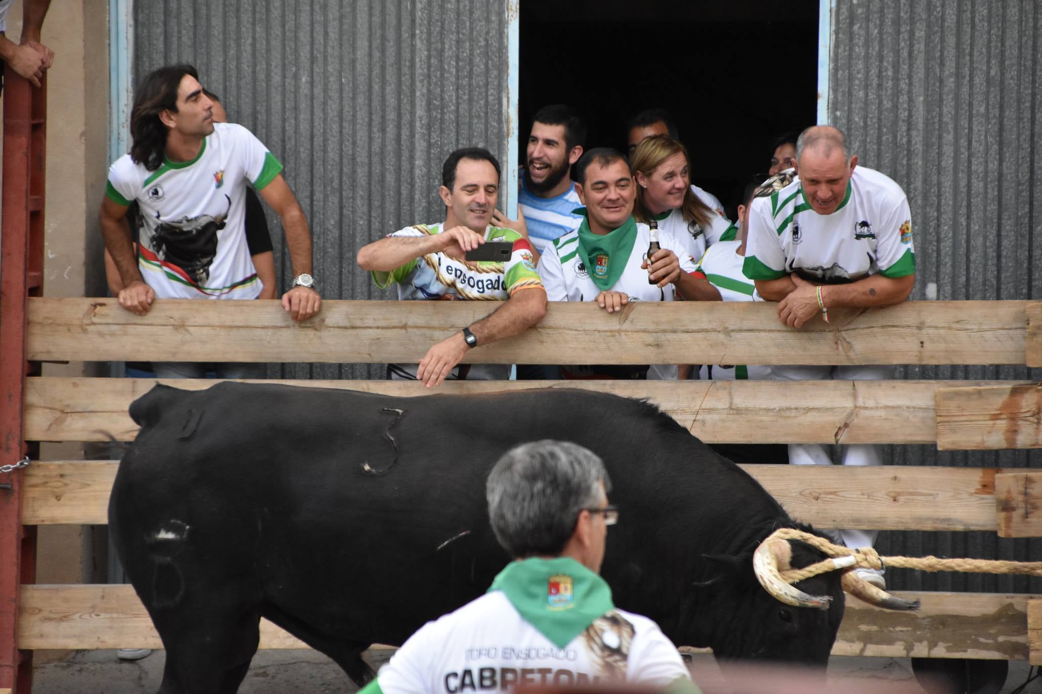 Fotos: Suelta de toros ensogados en Cabretón