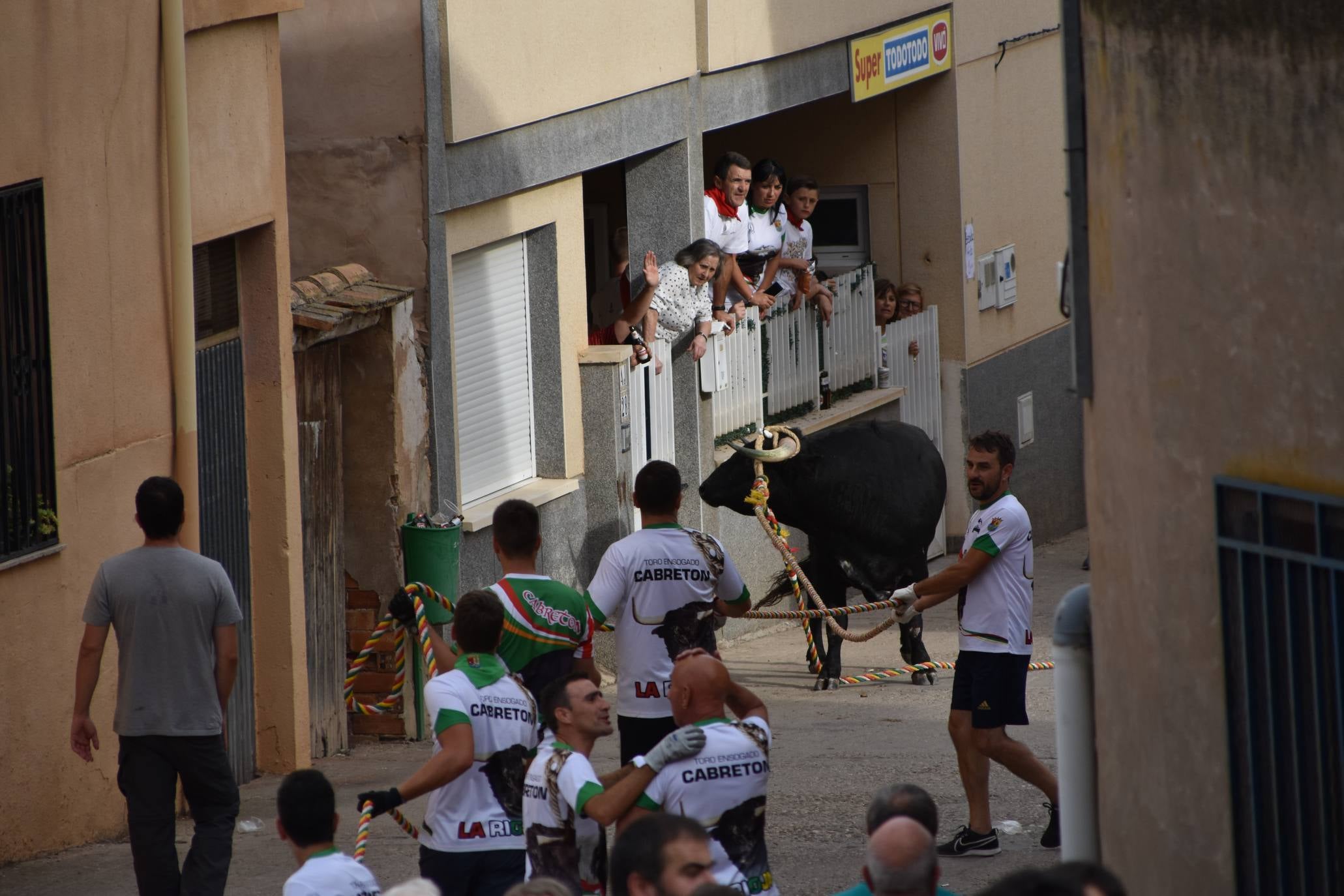 Fotos: Suelta de toros ensogados en Cabretón