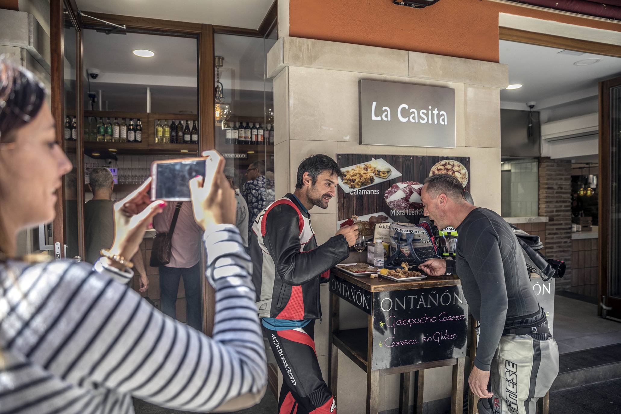 Fotos: Una Laurel sin vermú el día del cohete