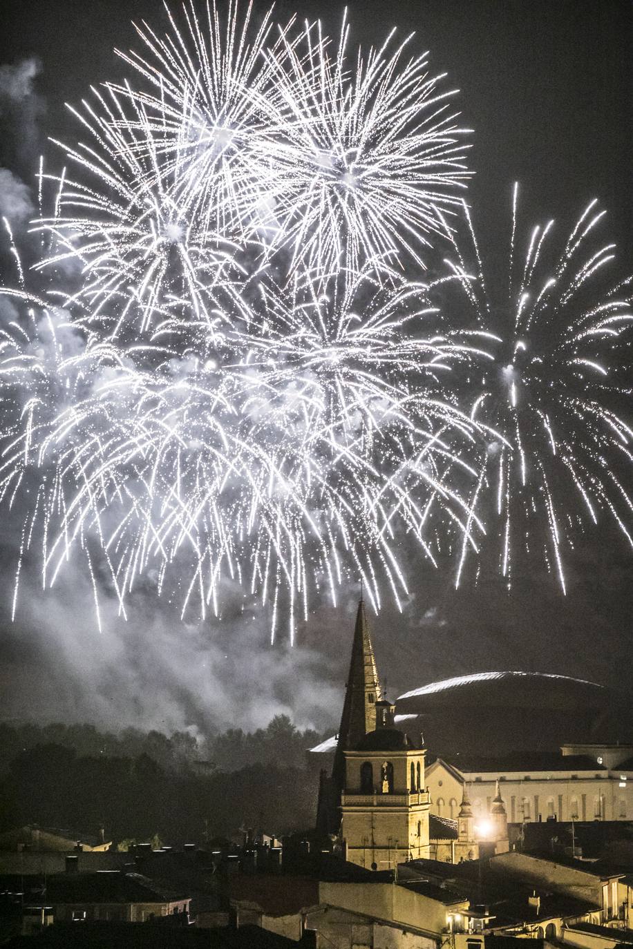 Fotos: Los fuegos artificiales del viernes 20