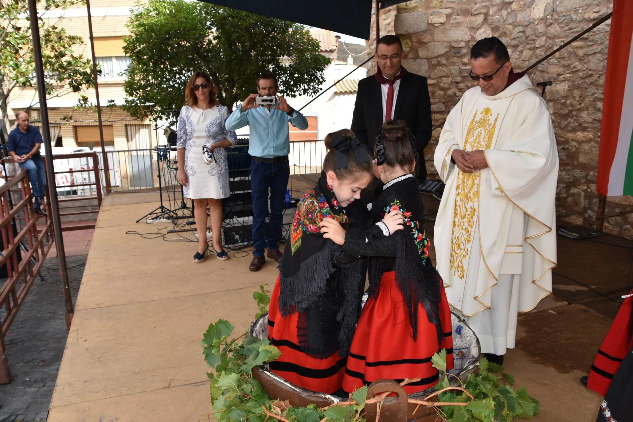 Fotos: El primer mosto de Rincón de Olivedo, para la Virgen