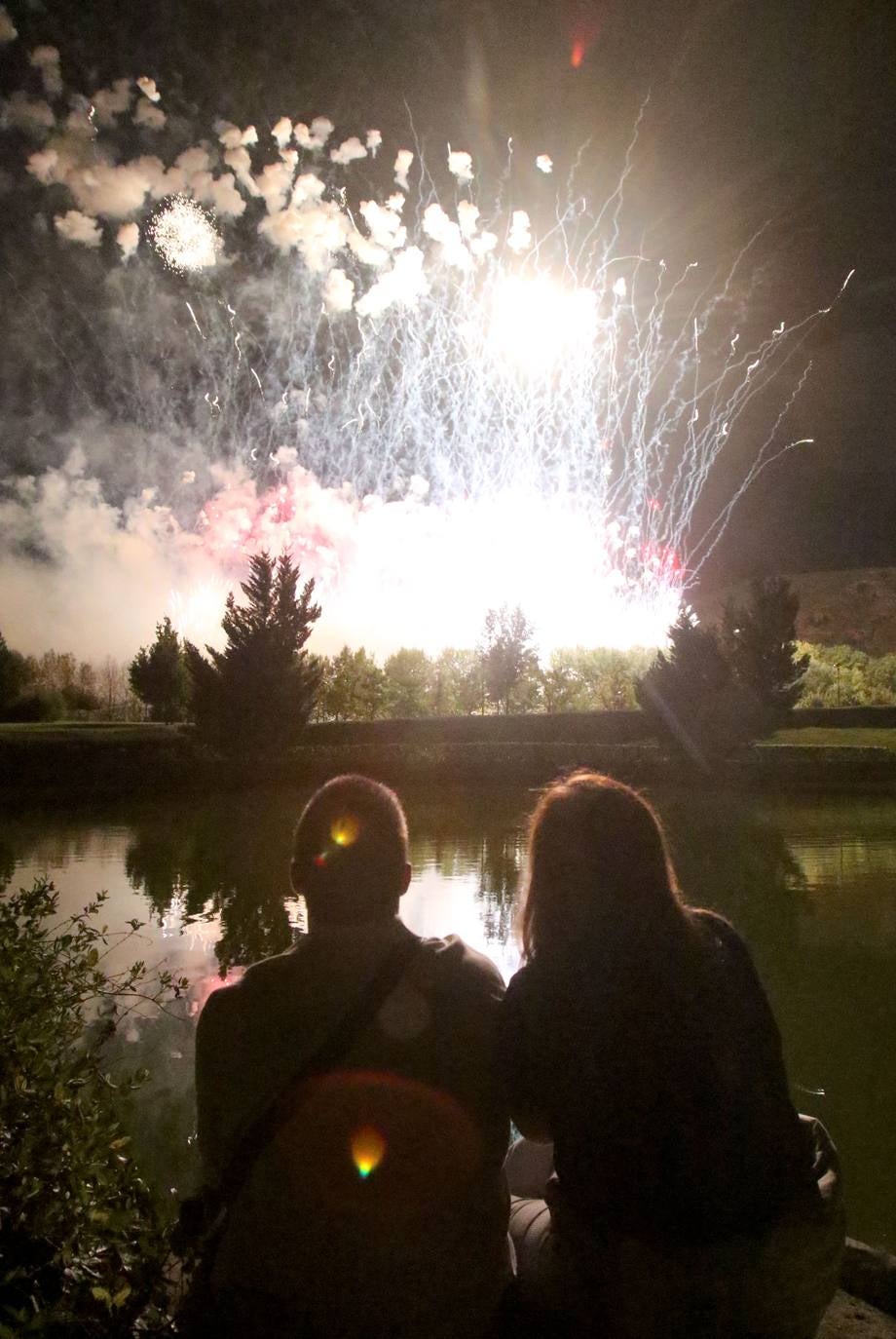 Fotos: Fuegos artificiales del sábado 21