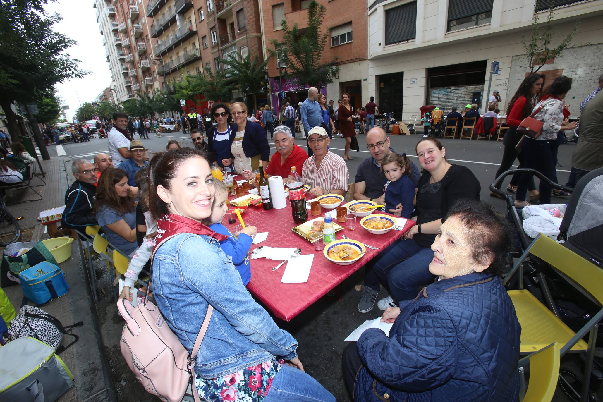 El 'XII Concurso de Calderetas' reúne a 120 grupos