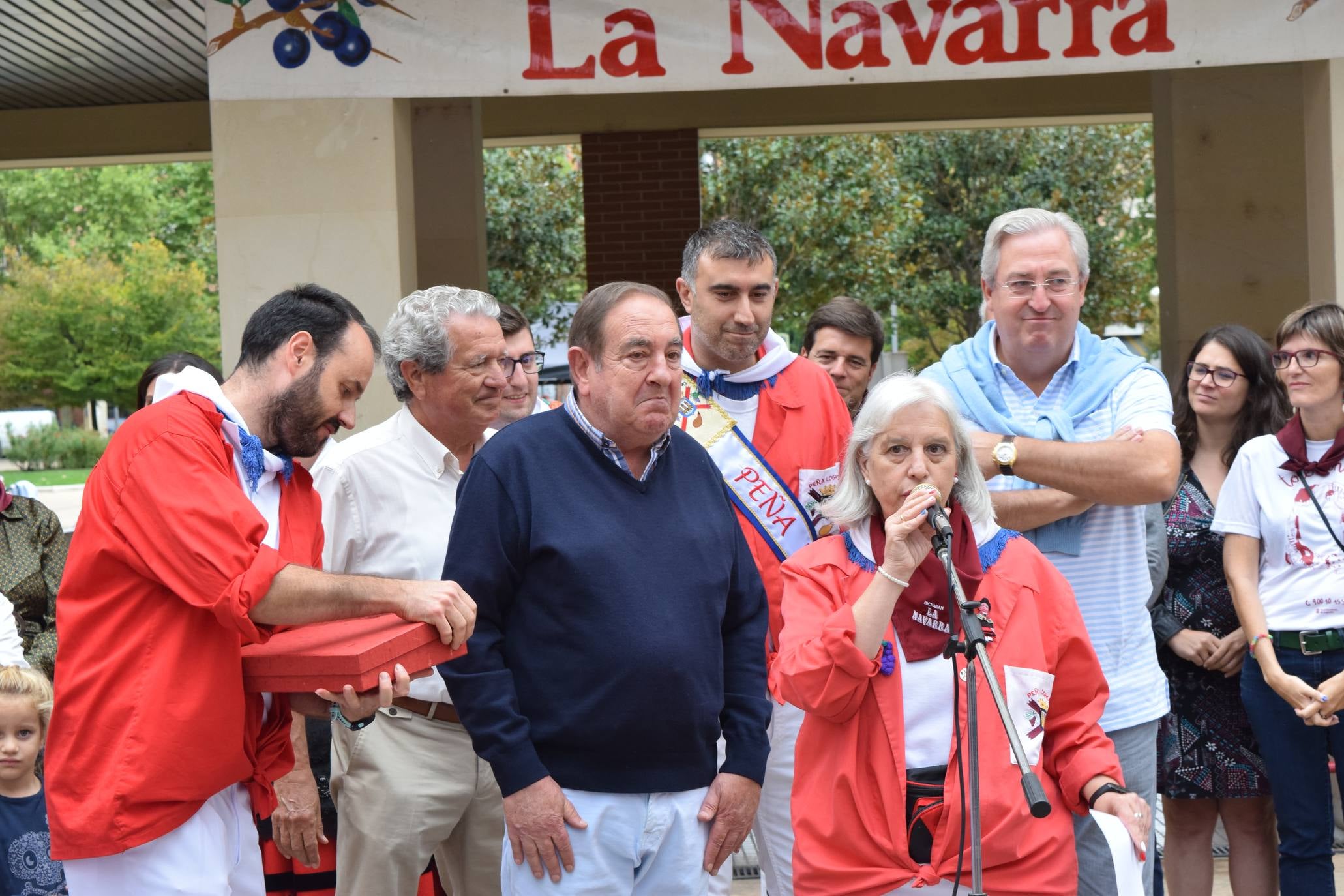 La Cocina Económica recibe las 'Llaves de Oro' de la Peña Logroño