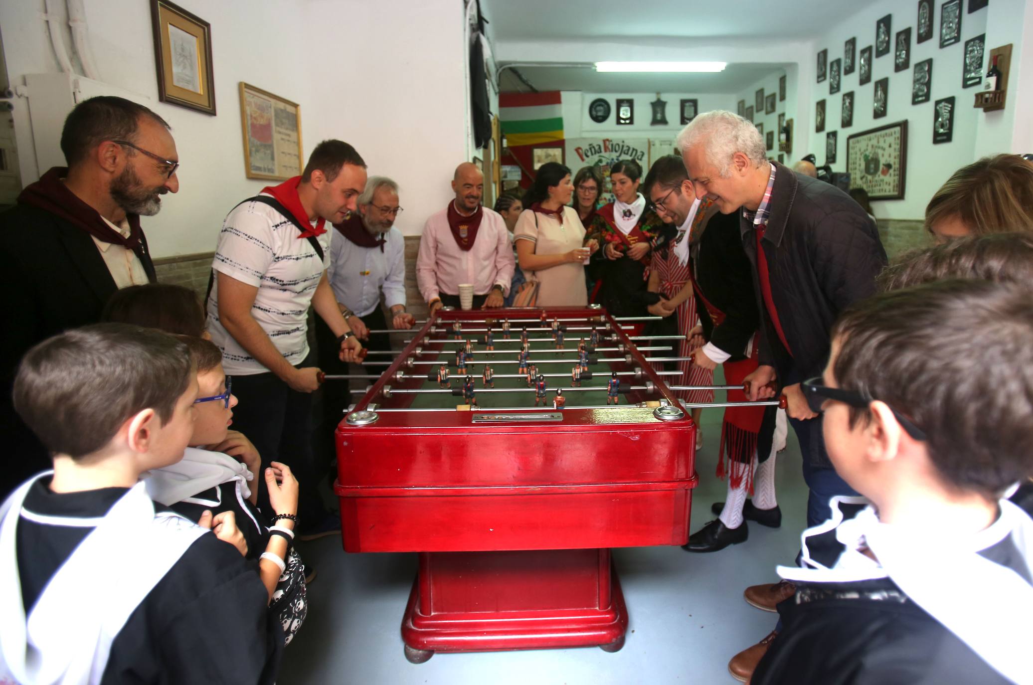 La corporación municipal ha visitado los chamizos de La Unión, Los Brincos y Áster. 