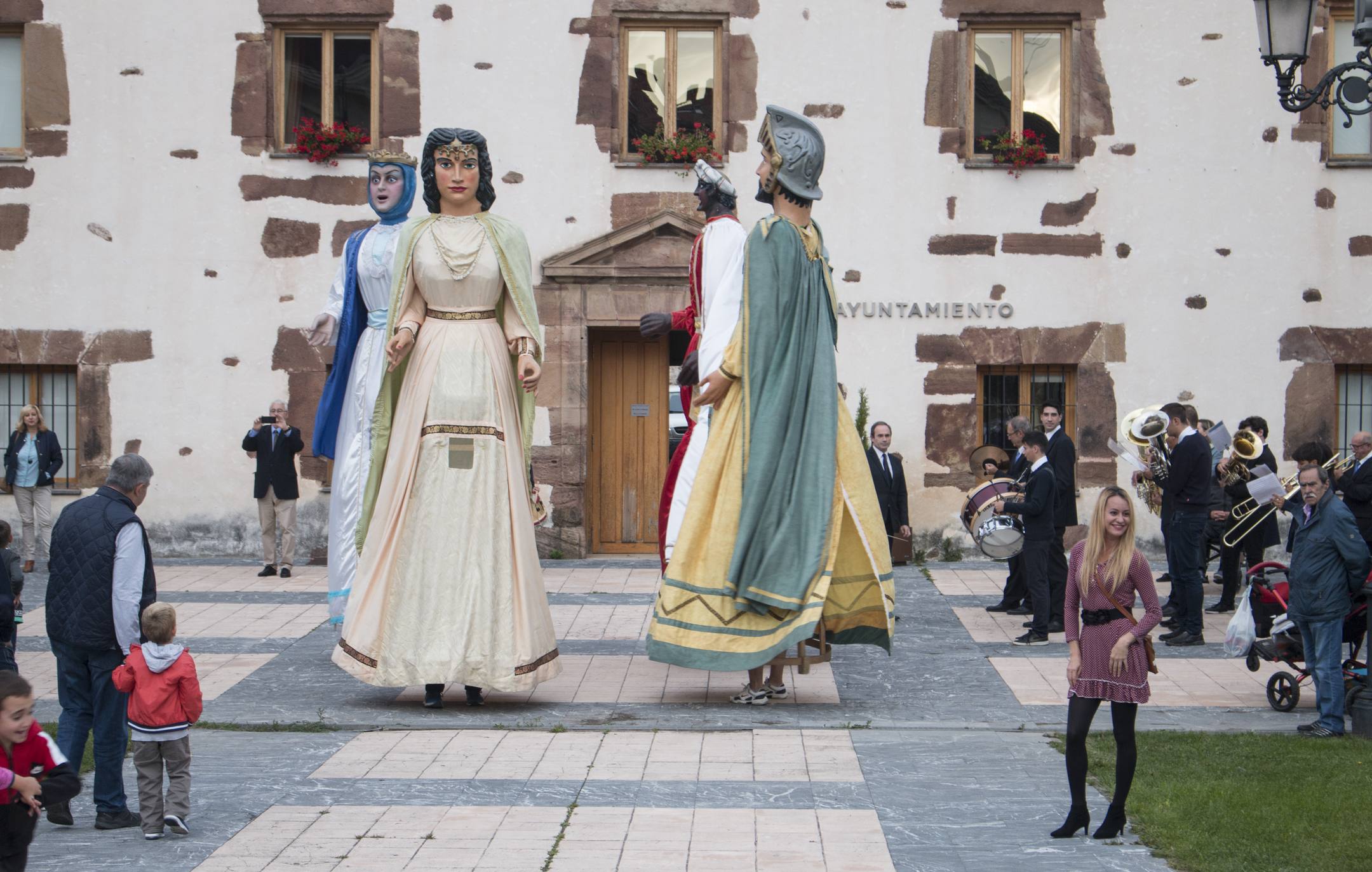 El disparo del cohete de las celebraciones en honor a la Virgen de Allende tuvo lugar este lunes