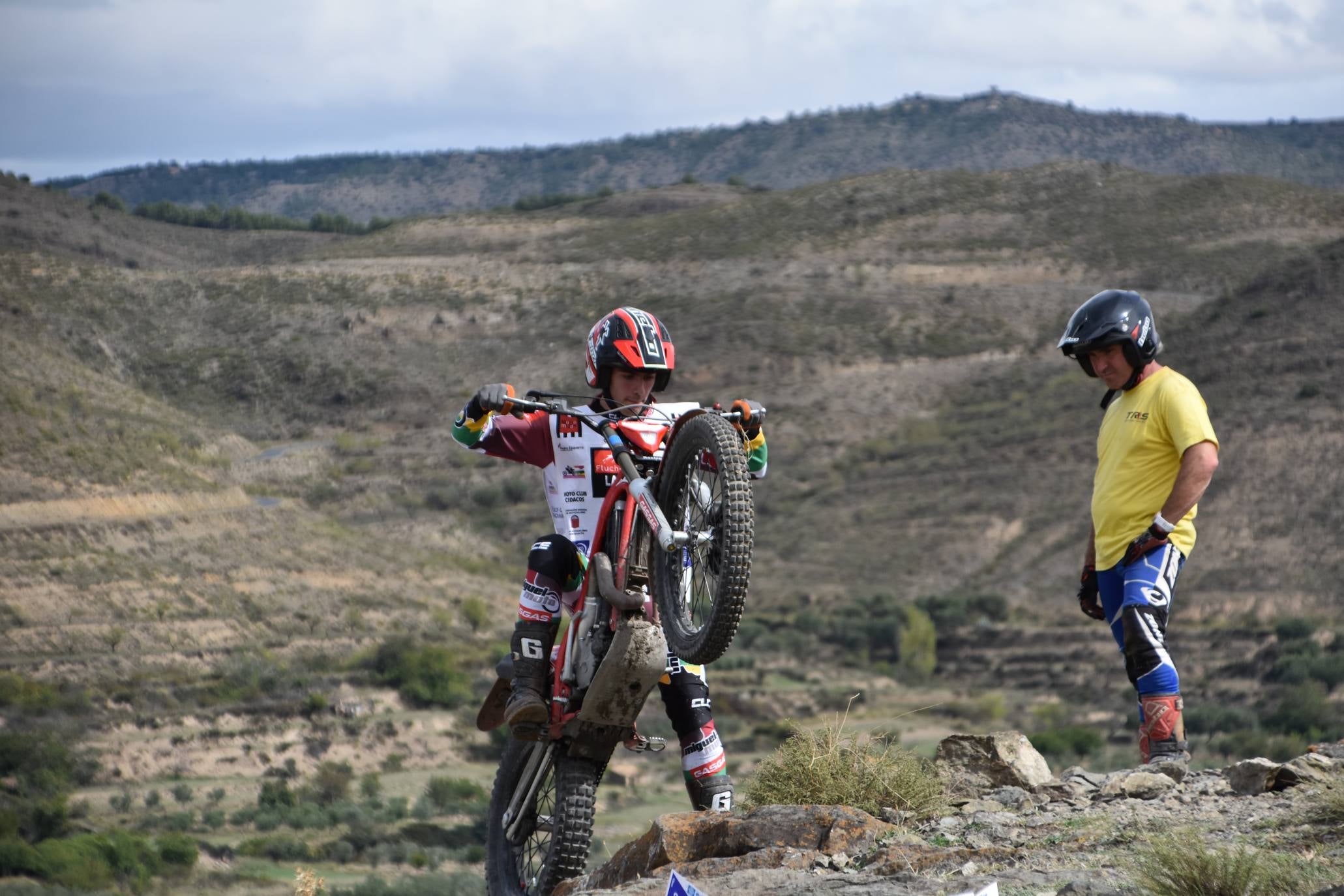 La cita contó con la participación de treinta motoristas. 