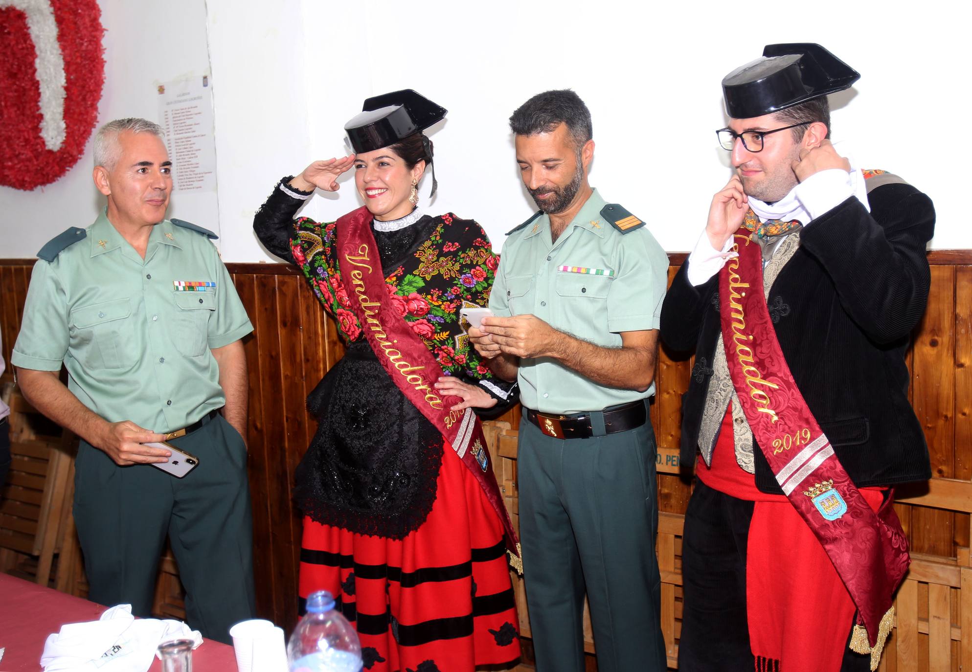La peña Áster ha elegido a la Benemérita como merecedora del reconocimiento de este año. 
