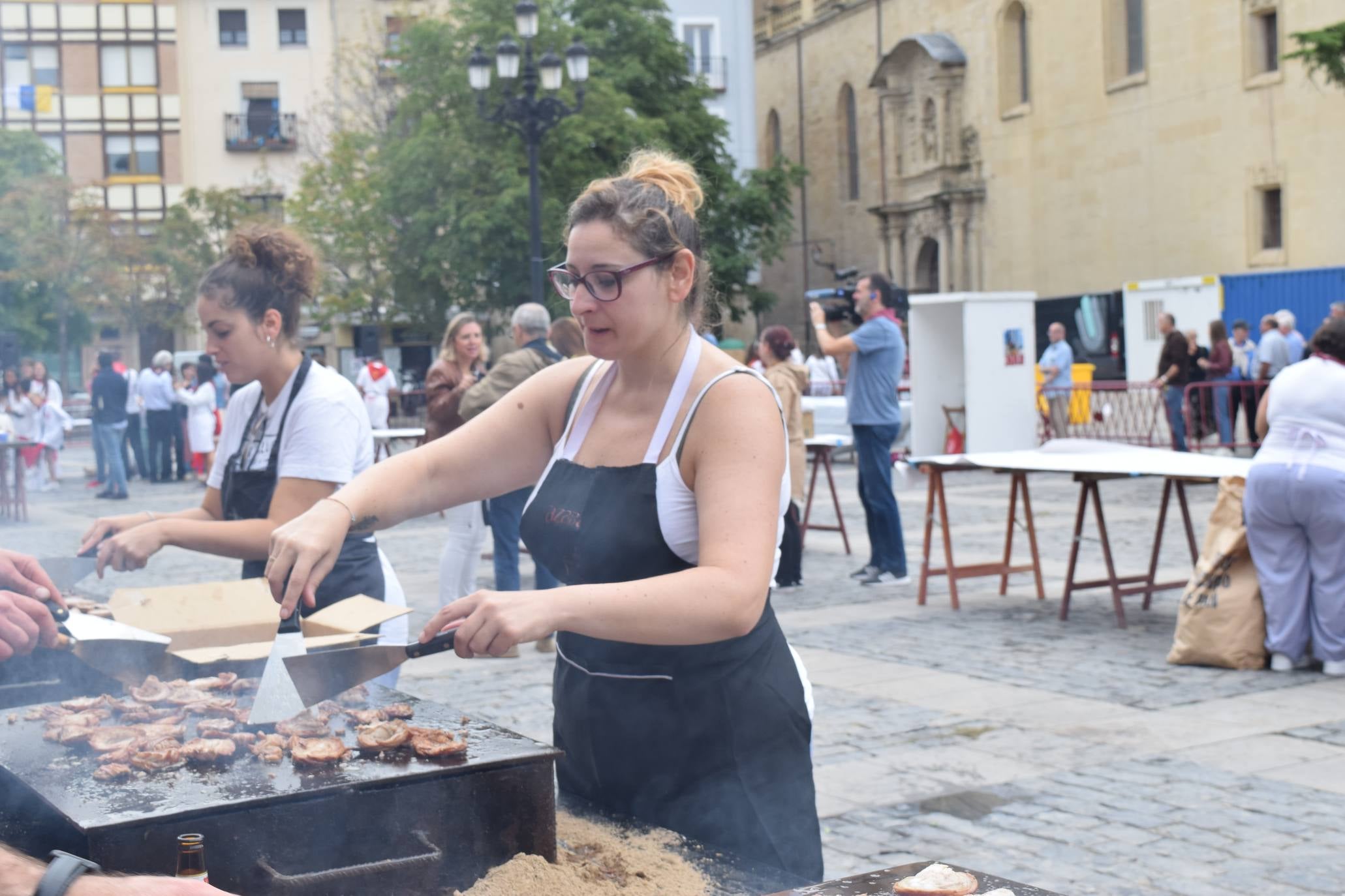 Degustación de setas y degustación de embuchados.