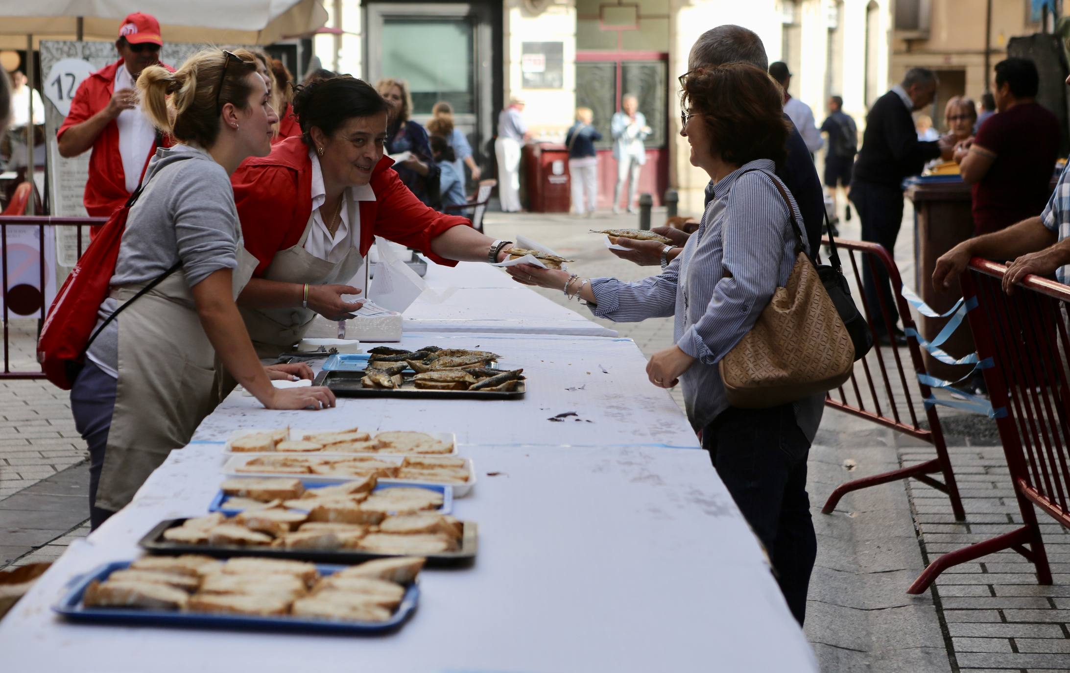 Degustaciones de choricillo, panceta y sardina