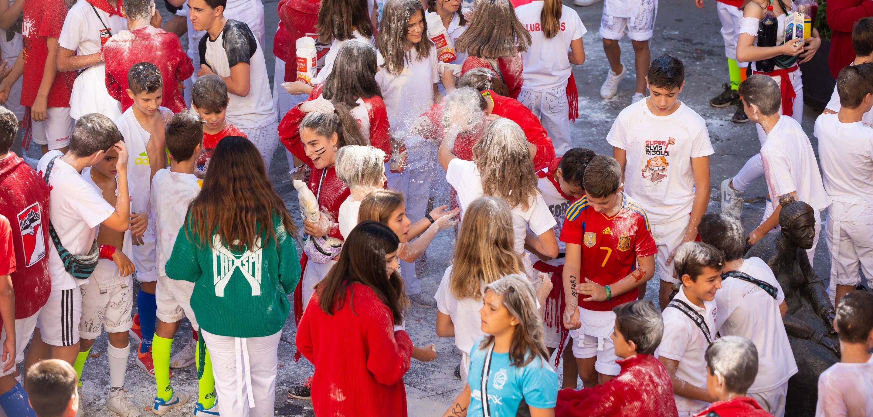 Arnedo dispara la bomba para dar comienzo a sus fiestas (I)