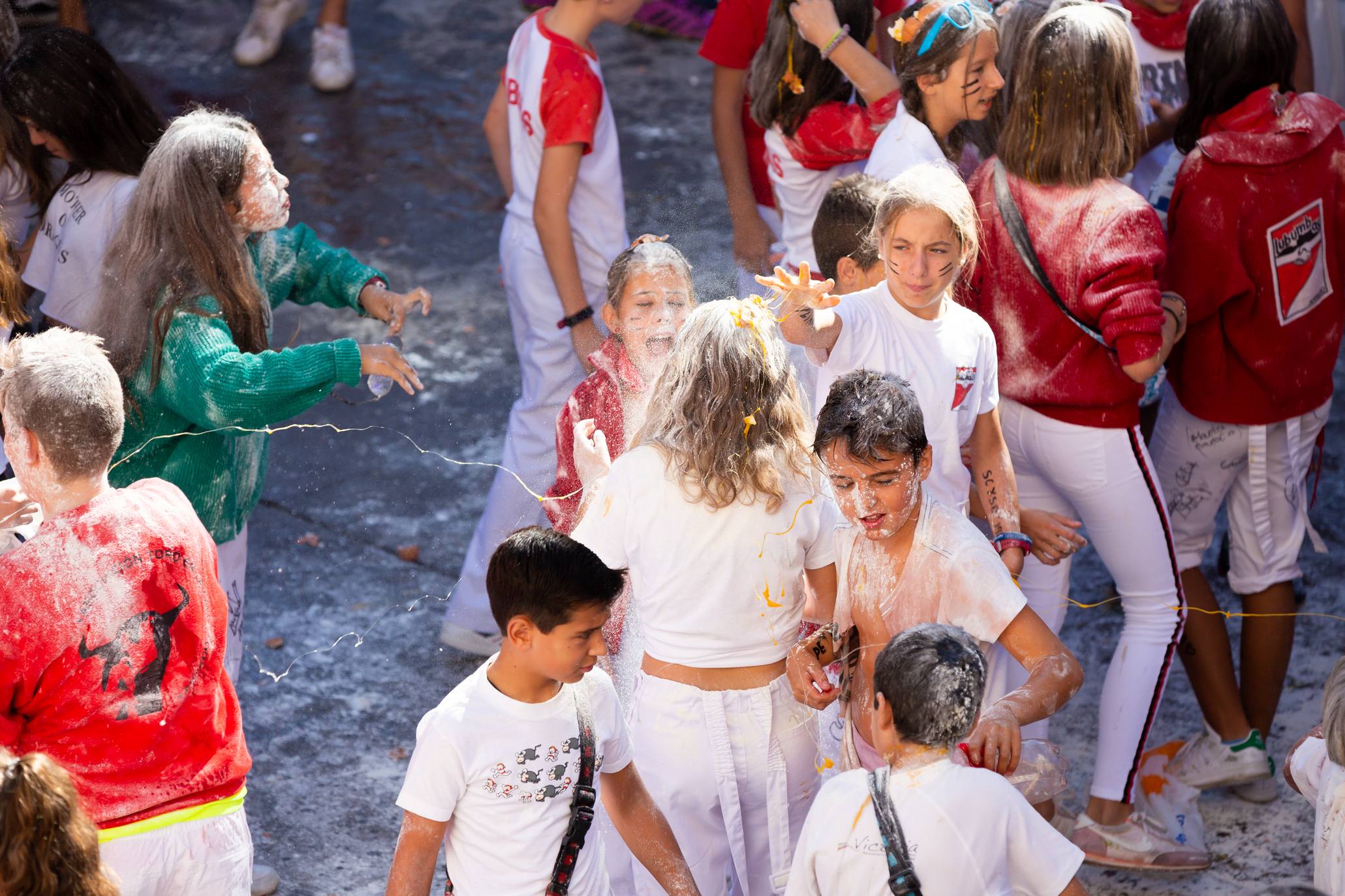 Arnedo dispara la bomba para dar comienzo a sus fiestas (I)