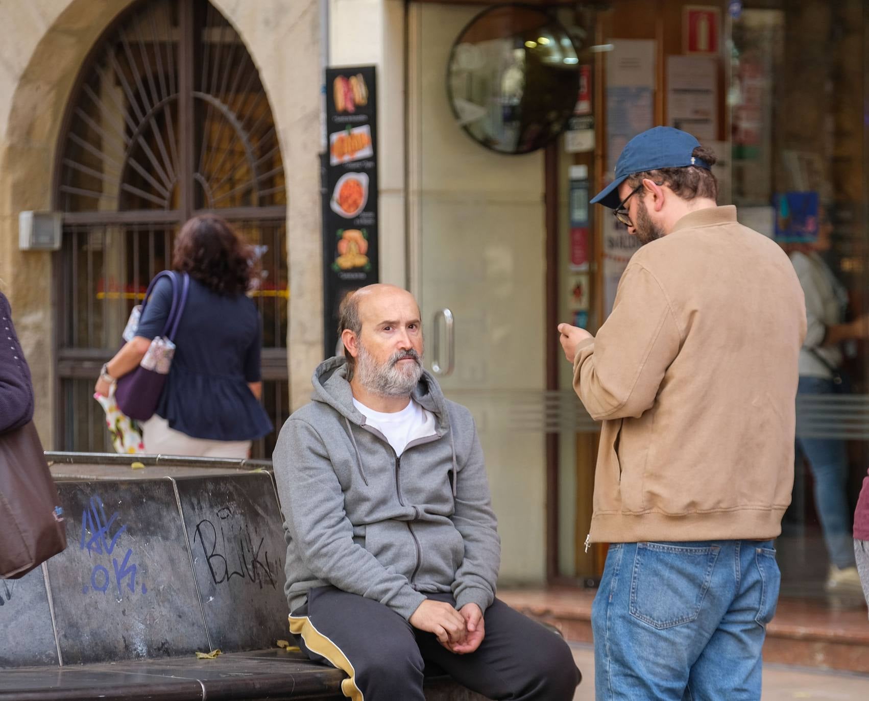 Javier Cámara rueda en Logroño su serie 'Vota Juan'