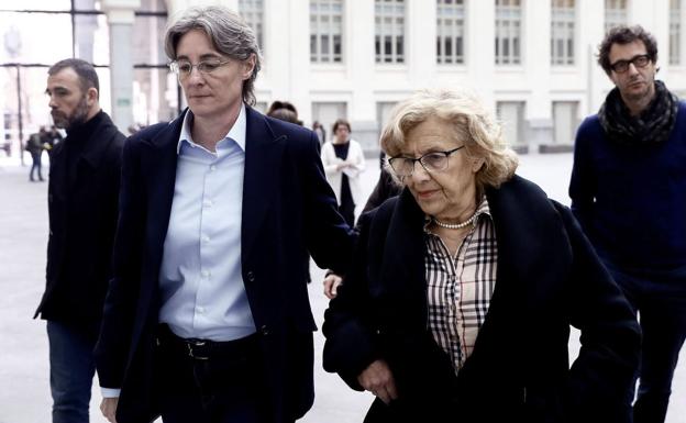 Marta Higueras y Manuela Carmena.