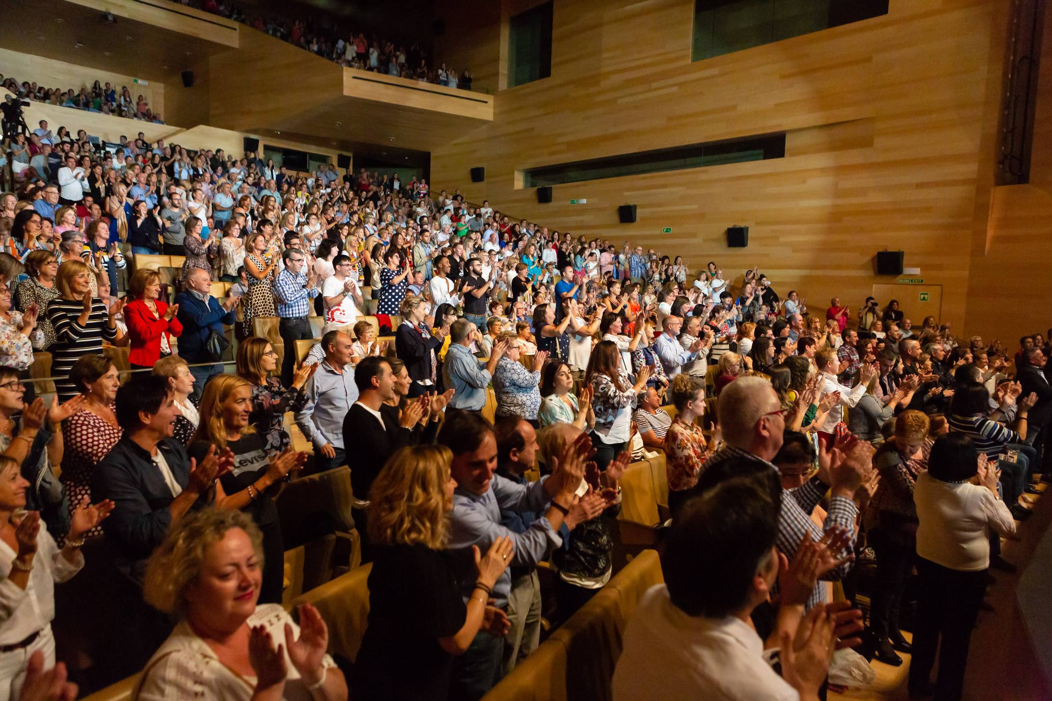 Concierto 'RESinphonico' de Raphael en Riojafórum
