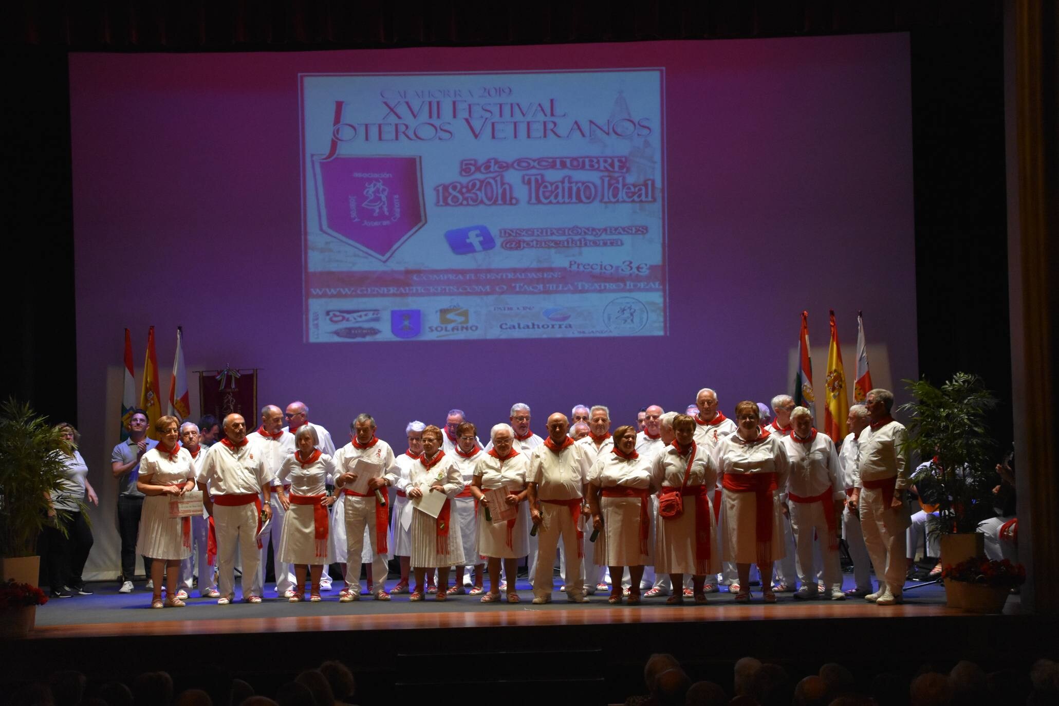 Los joteros veteranos cantan en el festival de Calahorra