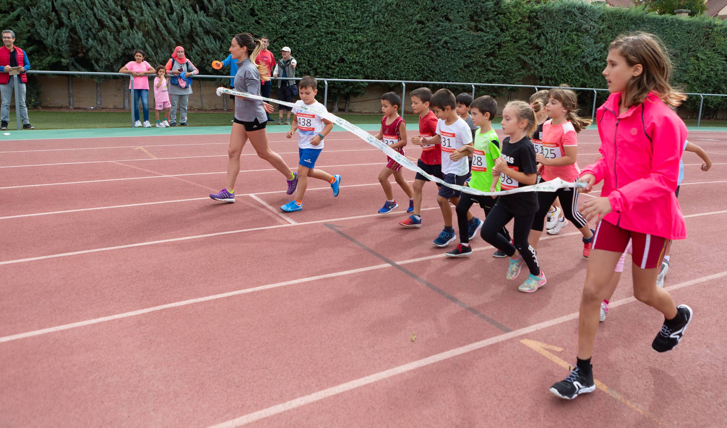 El 1.000 Popular en el Adarraga, la fiesta del atletismo 