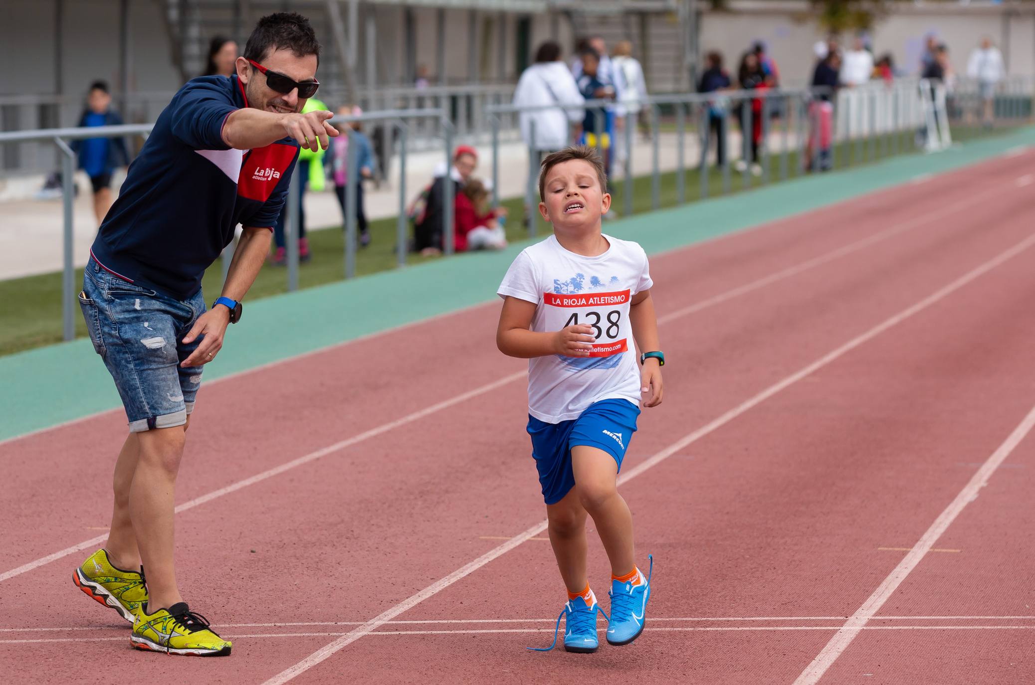 El 1.000 Popular en el Adarraga, la fiesta del atletismo 