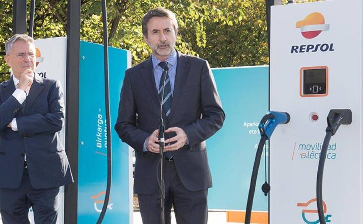 El consejero delegado de Repsol, Josu Jon Imaz, en la inauguración de la instalación. 