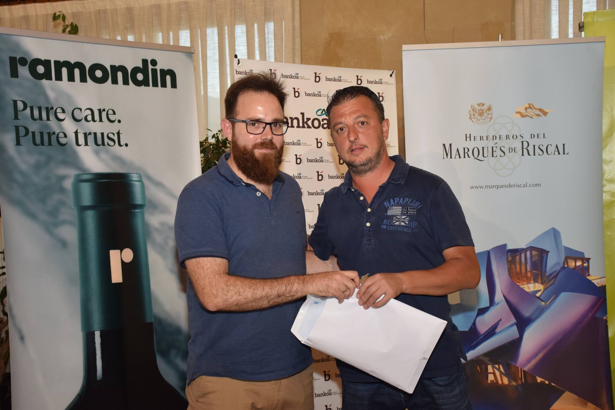 Entrega de premios del Torneo Marqués de Riscal, de la Liga de Golf y Vino de lomejordelvinoderioja.com. 