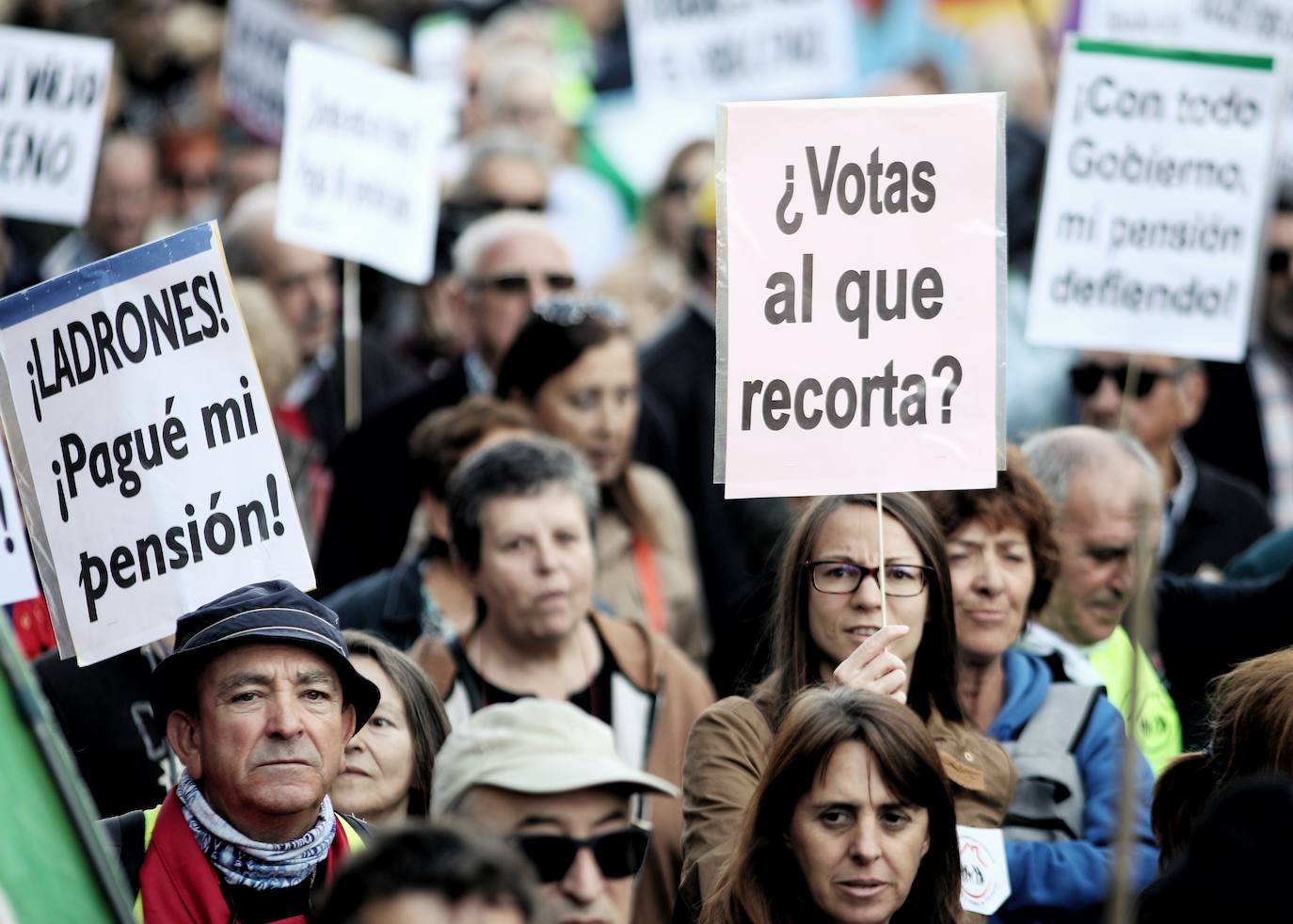 Fotos: La manifestación de los pensionistas, en imáganes