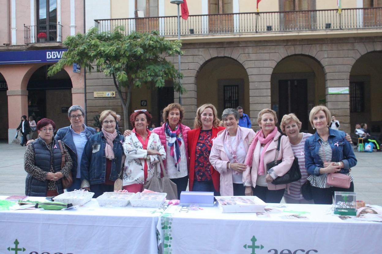 Las voluntarias ofrecieron información en la plaza de España