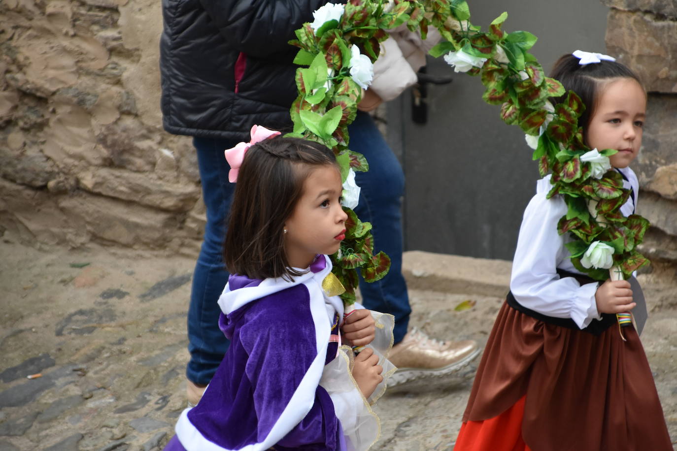 La inauguración de las XIV jornadas de artesanía medieval de Cornago, este sábado, fue un éxito